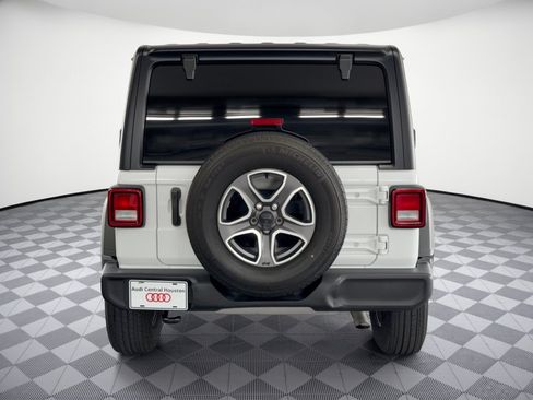 Used 2022 Jeep Wrangler Sport AWD/4WD image 11