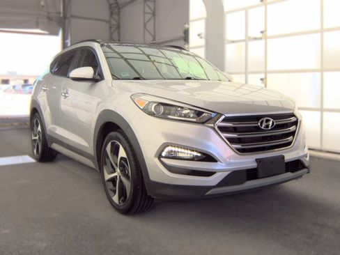 Used 2017 Hyundai Tucson Limited w/ Limited Ultimate Package 03 AWD/4WD image 2