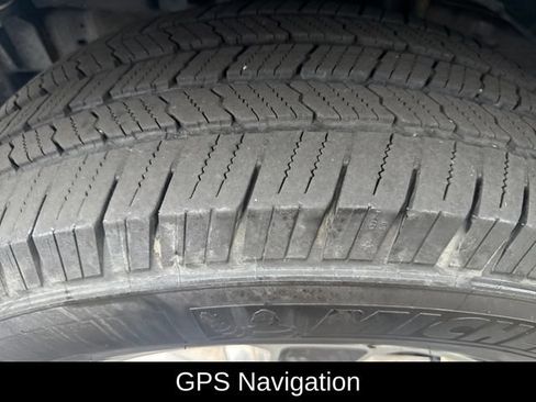 Used 2018 Jeep Wrangler Unlimited Sahara AWD/4WD image 11