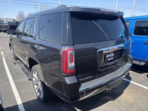 Used 2020 GMC Yukon Denali w/ Denali Ultimate Black Edition image 2
