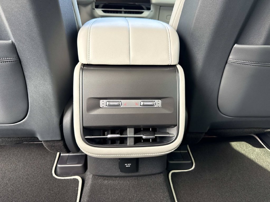 New 2026 Lincoln Nautilus Premier w/ Equipment Group 102A AWD/4WD image 16