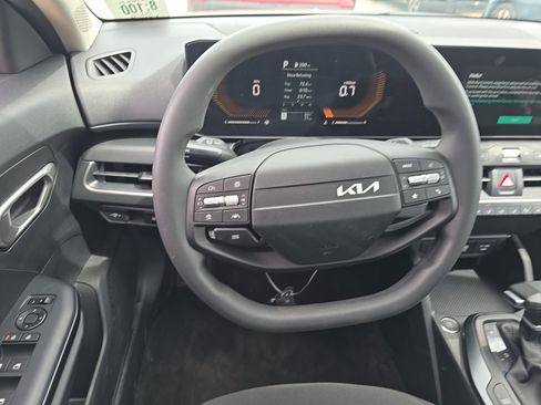 Used 2026 Kia K4 FWD image 14
