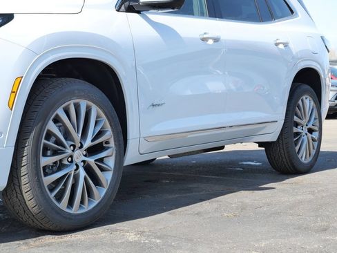 New 2026 Buick Enclave Avenir w/ Super Cruise Package AWD/4WD image 6