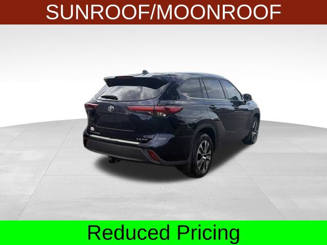 Used 2020 Toyota Highlander XLE AWD/4WD image 7