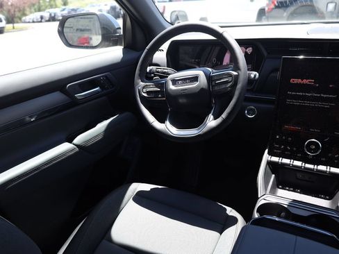 New 2027 GMC Terrain AT4 w/ Convenience Package III AWD/4WD image 19