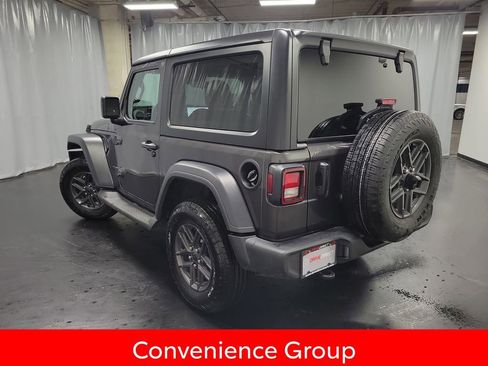 Used 2025 Jeep Wrangler Sport image 6