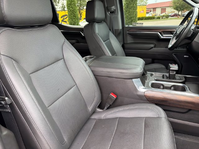 Used 2023 GMC Sierra 1500 SLT w/ SLT Premium Plus Package AWD/4WD image 25