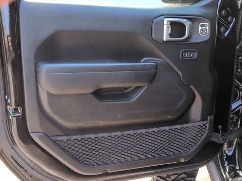 Certified 2023 Jeep Gladiator Mojave image 13