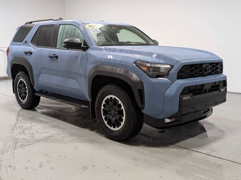 Used 2025 Toyota 4Runner TRD Off-Road Premium image 6