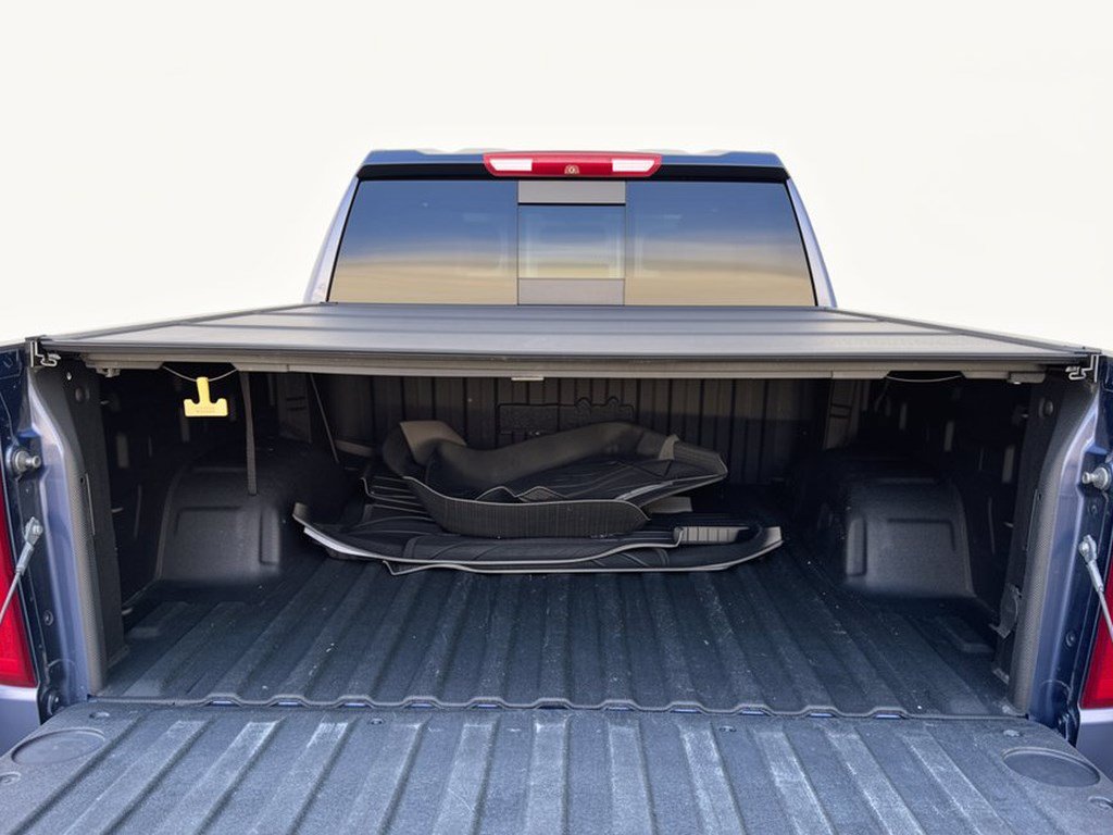 Used 2019 Chevrolet Silverado 1500 High Country w/ Technology Package AWD/4WD image 28