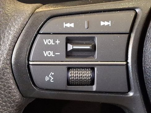 Certified 2025 Honda Accord LX image 19