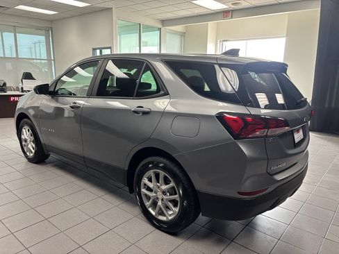 Used 2023 Chevrolet Equinox LS AWD/4WD image 6