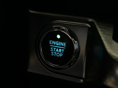 Used 2021 Ford F150 Lariat w/ Equipment Group 502A High image 12