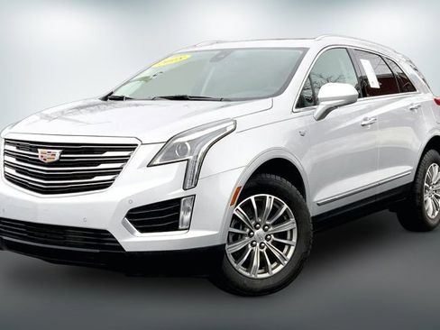 Used 2018 Cadillac XT5 Luxury w/ Driver Awareness Package image 12