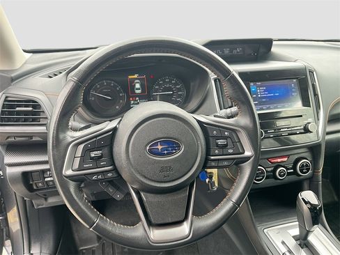 Used 2022 Subaru Crosstrek 2.0i Premium image 11