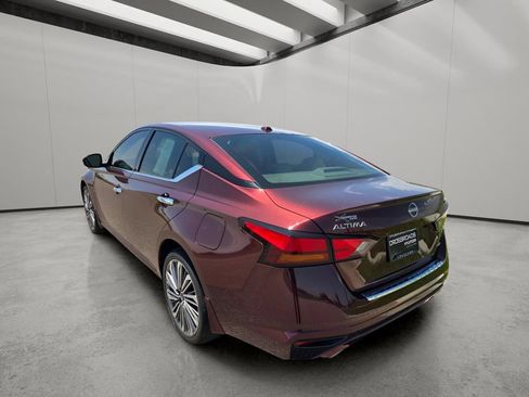 Used 2023 Nissan Altima 2.5 SL AWD/4WD image 3