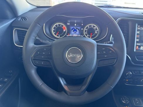 Used 2022 Jeep Cherokee Trailhawk w/ Comfort/Convenience Group image 15