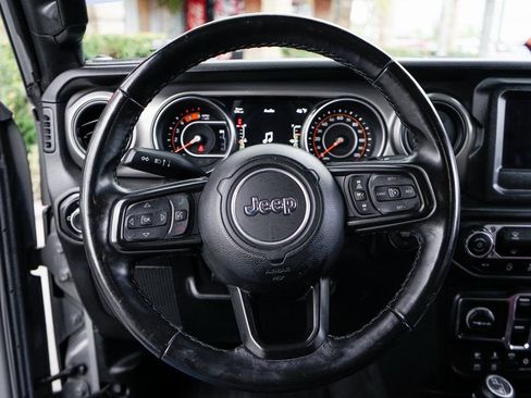 Used 2021 Jeep Wrangler Unlimited Sport image 22