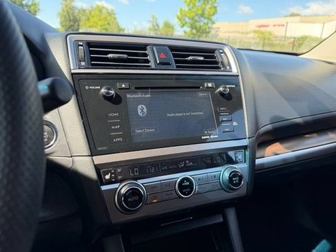 Used 2017 Subaru Outback 3.6R Touring AWD/4WD image 16