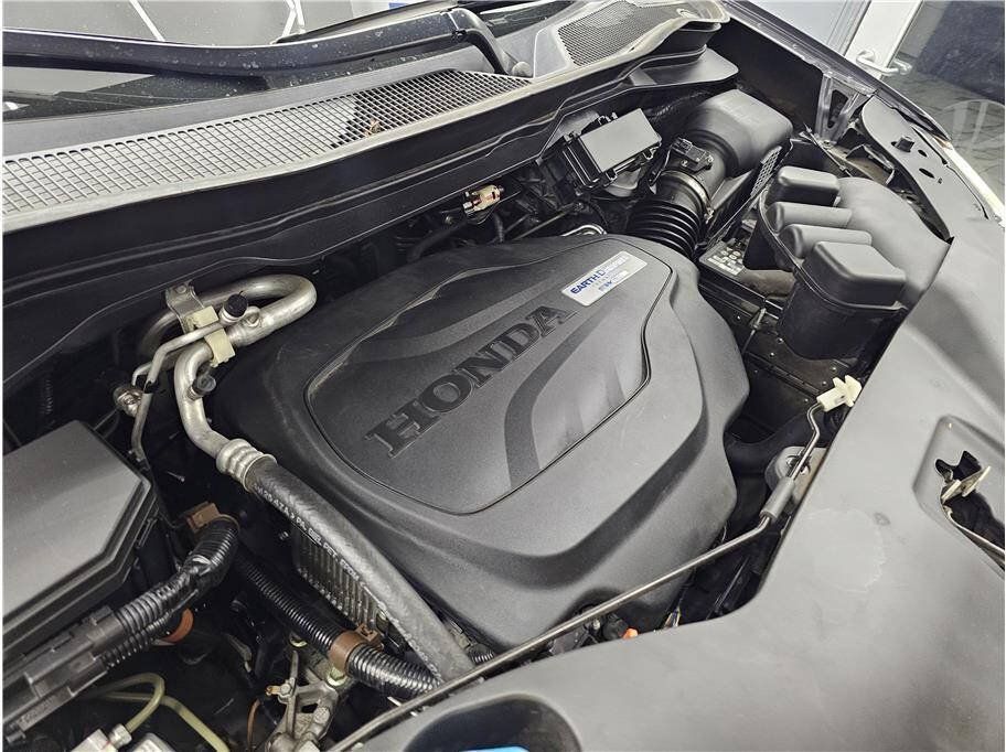 Used 2017 Honda Pilot Touring image 18