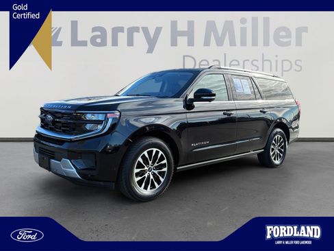 Used 2025 Ford Expedition Max Platinum AWD/4WD image 1