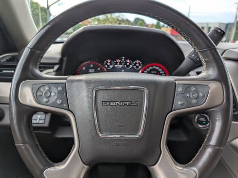 Used 2016 GMC Yukon XL Denali w/ Open Road Package AWD/4WD image 66