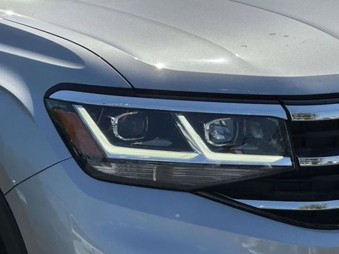 Used 2021 Volkswagen Atlas Cross Sport SEL AWD/4WD image 8