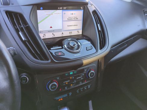 Used 2019 Ford Escape Titanium image 27