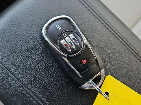 Used 2024 Buick Encore GX Sport Touring image 20