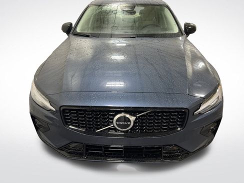 New 2024 Volvo S60 B5 Core w/ Climate Package image 3