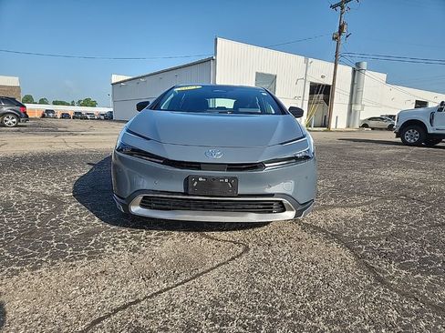 Used 2024 Toyota Prius Prime FWD image 9