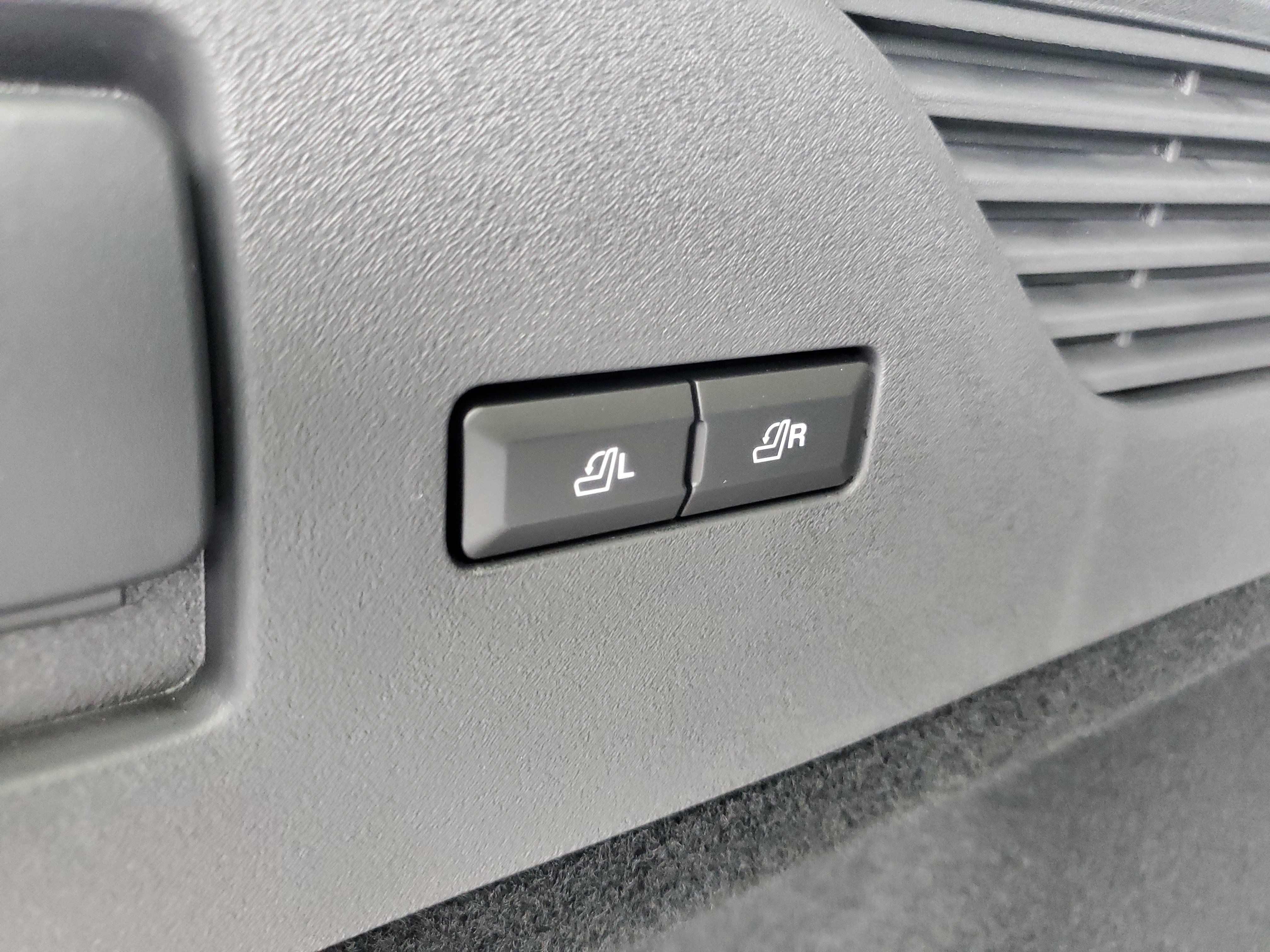 New 2026 Lincoln Nautilus Premier AWD/4WD image 32