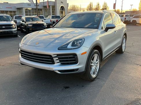 Used 2020 Porsche Cayenne S AWD/4WD image 5
