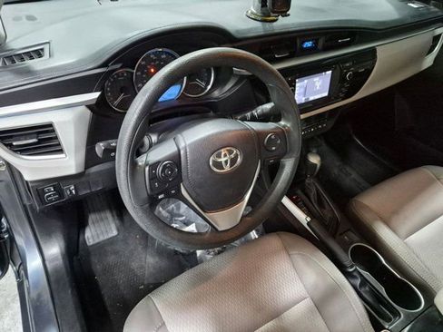 Used 2015 Toyota Corolla LE FWD image 11