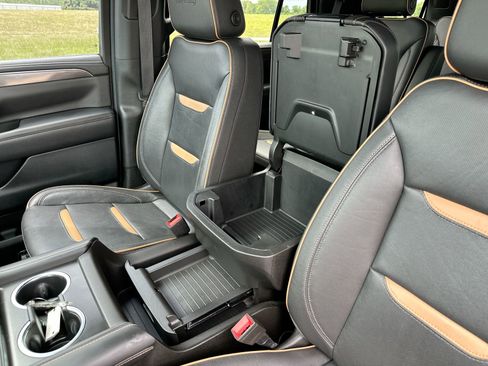 Used 2022 GMC Yukon AT4 AWD/4WD image 23