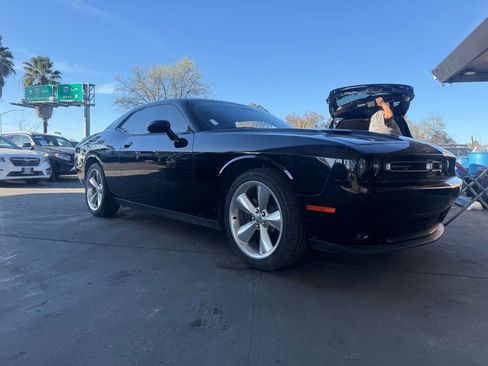 Used 2018 Dodge Challenger SXT w/ Sound Group image 5
