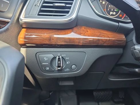 Used 2018 Audi Q5 2.0T Premium Plus AWD/4WD image 25