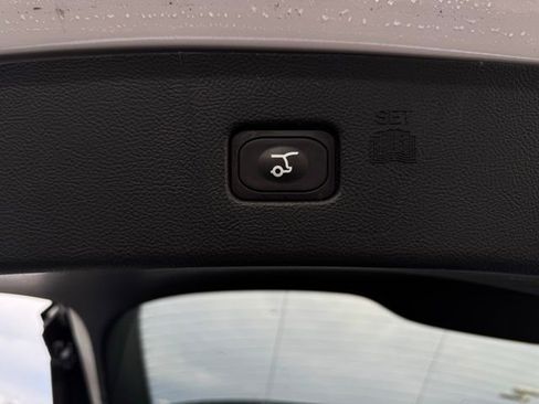 Used 2022 Ford Edge SEL w/ Convenience Package image 12