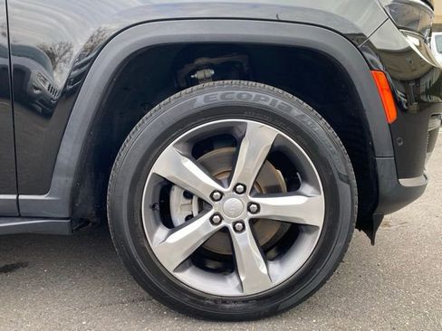 Certified 2021 Jeep Grand Cherokee L Limited w/ Luxury Tech Group II image 22