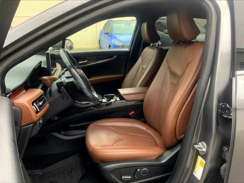 Used 2022 Lincoln Nautilus Reserve image 13