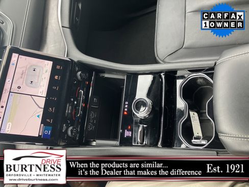 Used 2023 Jeep Grand Cherokee Limited w/ Black Appearance Package image 35