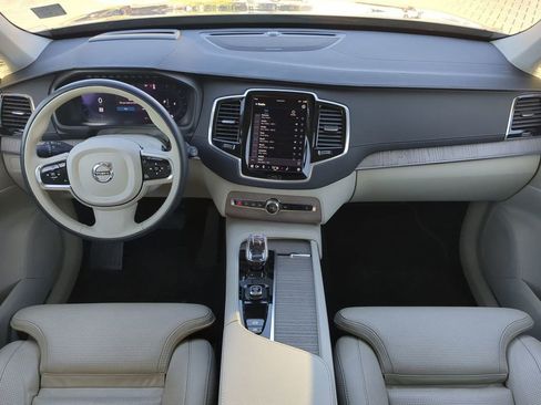 Used 2024 Volvo XC90 B6 Ultimate image 16