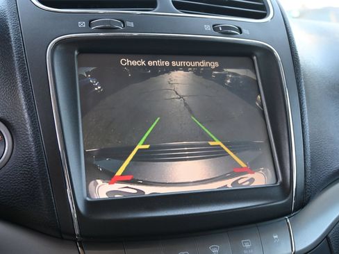 Used 2016 Dodge Journey Crossroad FWD image 12