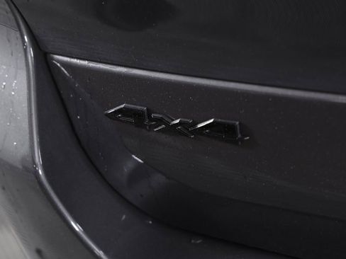 Used 2025 Jeep Grand Cherokee L Limited w/ Black Appearance Package image 9