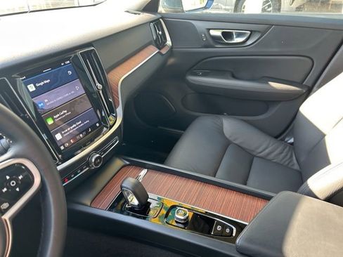 Certified 2025 Volvo V60 B5 Cross Country Plus image 19