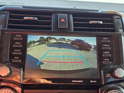 Used 2021 Toyota 4Runner Venture w/ Moonroof Package AWD/4WD image 15