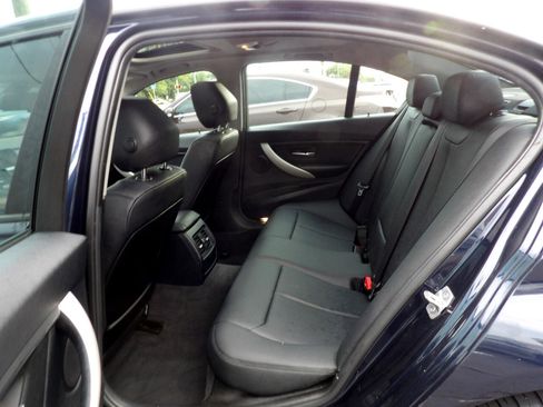 Used 2015 BMW 320i xDrive Sedan image 16