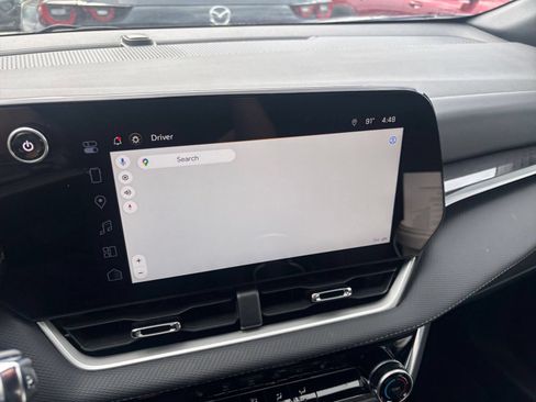 Used 2025 Chevrolet Equinox LT FWD image 20