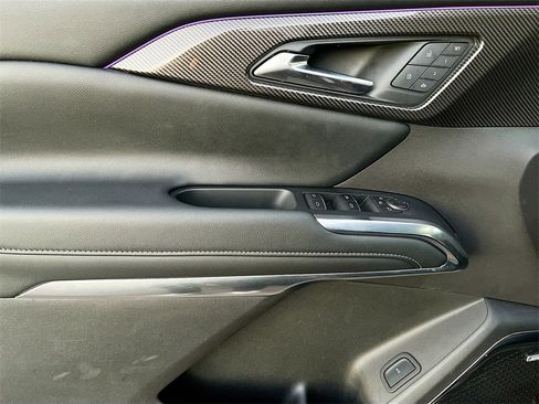 Used 2025 Chevrolet Traverse High Country image 18