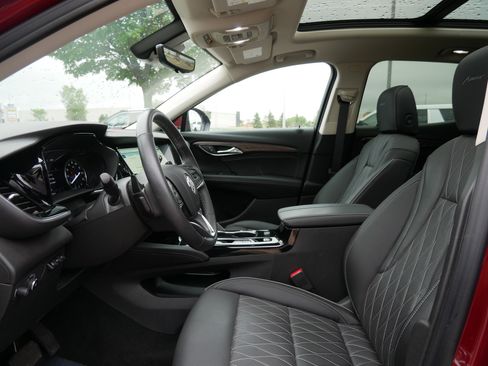Used 2023 Buick Envision Avenir AWD/4WD image 9